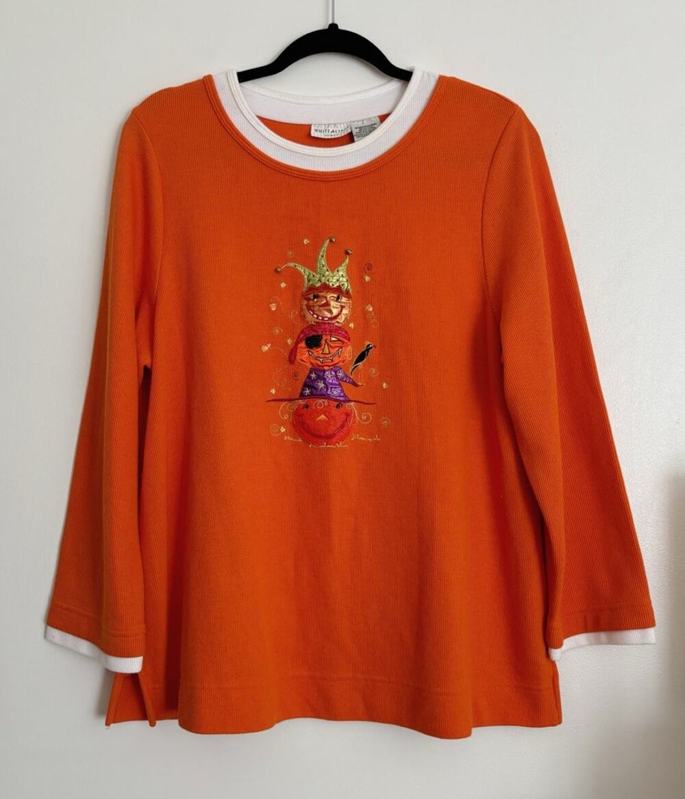Orange and White Vintage White Stag Halloween Pumpkin Top 1X